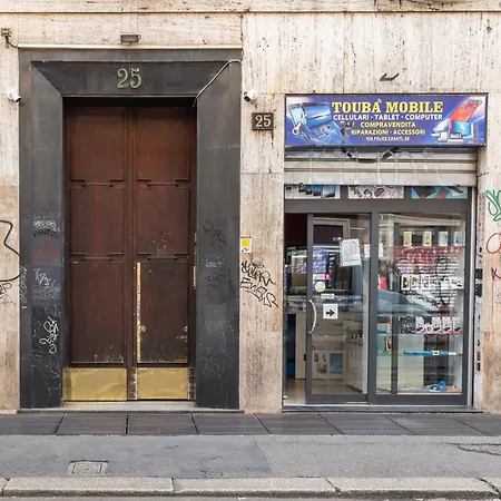 Casati25 Bilocale In Repubblica Lägenhet